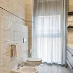 Como Lake Suites *