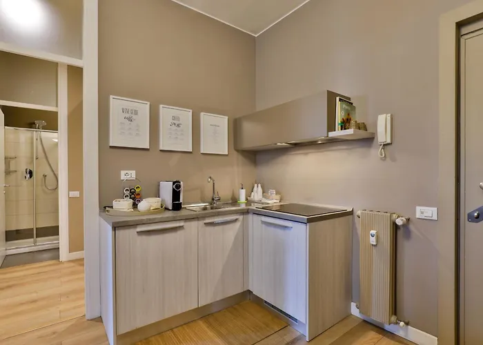 Como Lake Suites