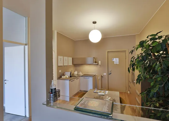 Como Lake Suites コモ