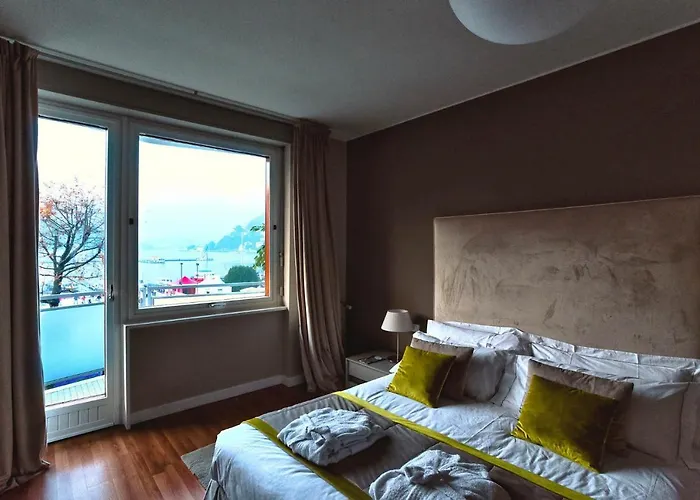 Como Lake Suites * コモ