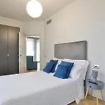 Como Lake Suites *