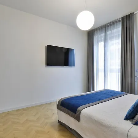 Como Lake Suites Daire